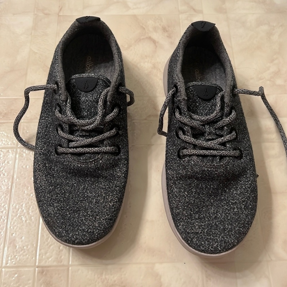 All birds Wool Runner - Size 10 - worn one season, great shape, no holes or tear